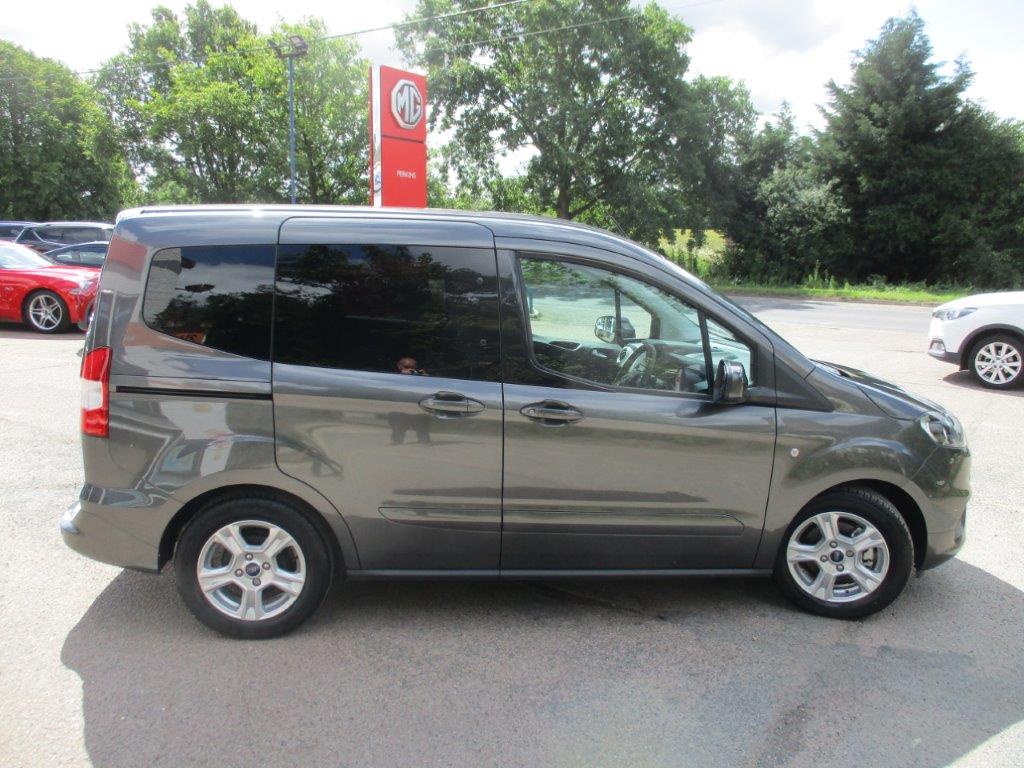 Tourneo Courier for sale petrol Essex